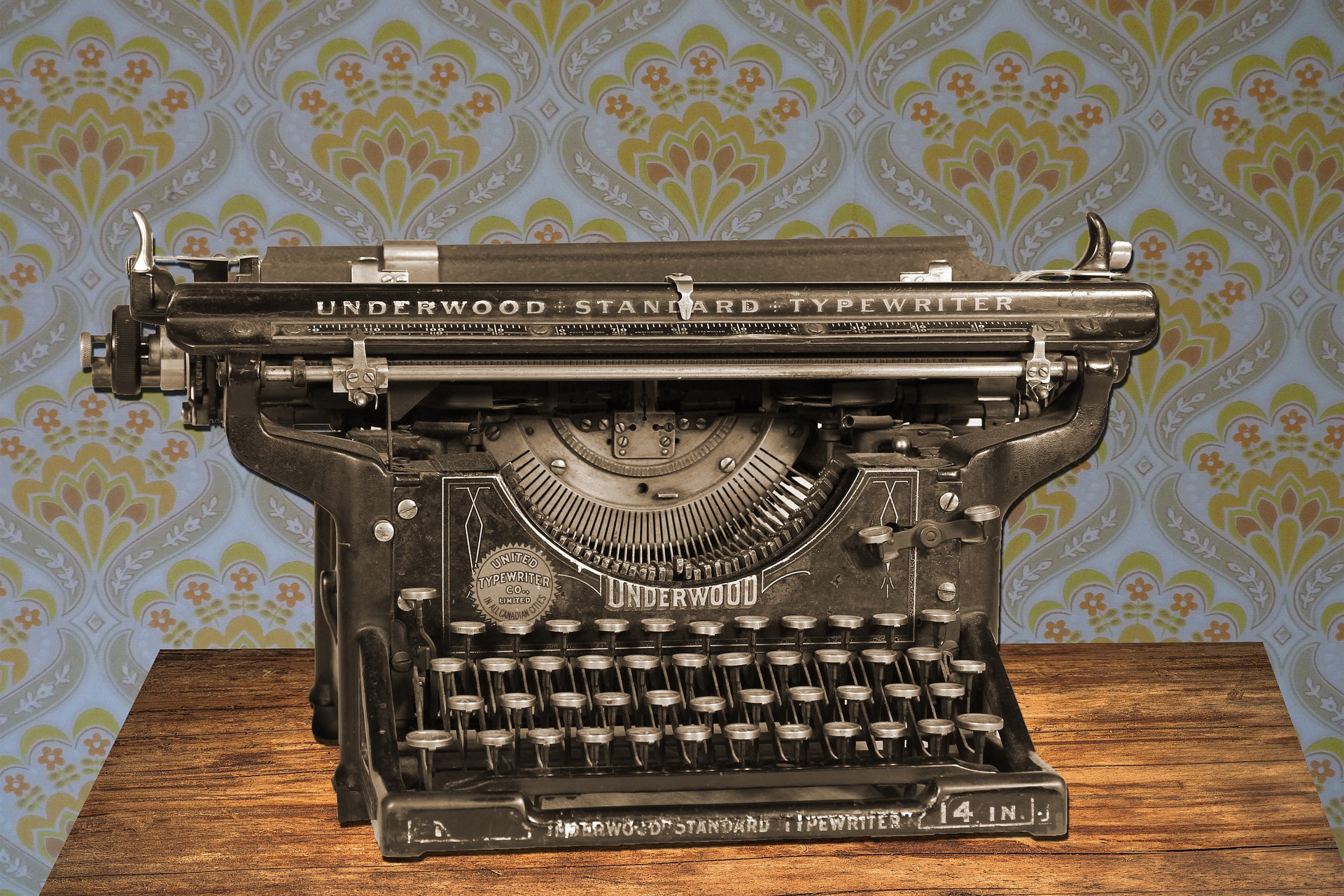 typewriter_antique